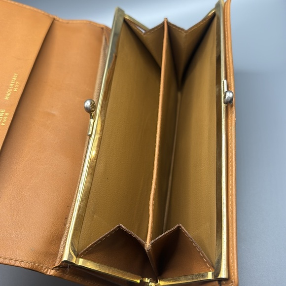 CELINE MACADAM KISS-LOCK LONG WALLET - Picture 12 of 15